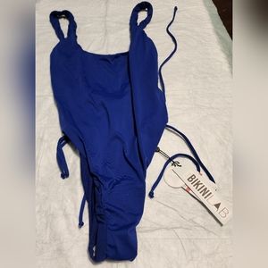 Solids Lace Up High Leg One Piece Swimsuit/Size XS